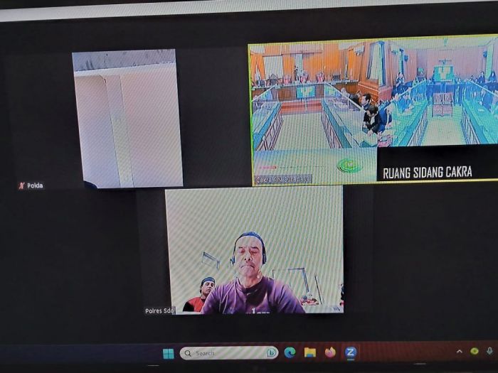 Terdakwa Perampokan Rumah Dinas Wali Kota Blitar Ngaku Keberatan saat Sidang di PN Surabaya Terdakwa Perampokan Rumah Dinas Wali Kota Blitar Ngaku Keberatan saat Sidang di PN Surabaya