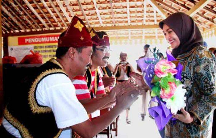 Bupati Probolinggo Pantau Langsung Pilkades Serentak