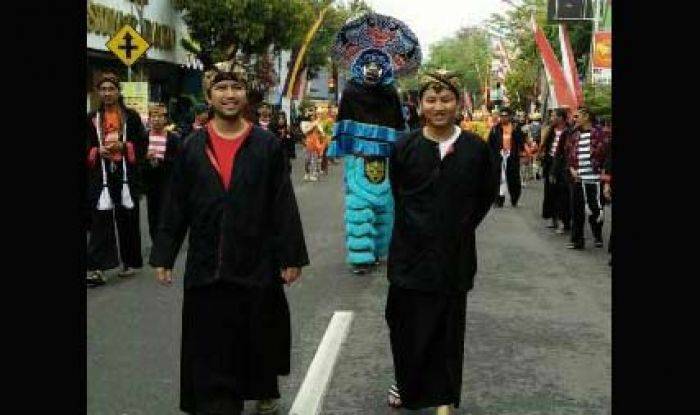 Pawai Etnic Carnival Trenggalek semakin Meriah, Diikuti Peserta se-Kabupaten Pawai Etnic Carnival Trenggalek semakin Meriah, Diikuti Peserta se-Kabupaten