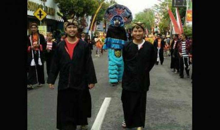 Pawai Etnic Carnival Trenggalek semakin Meriah, Diikuti Peserta se-Kabupaten