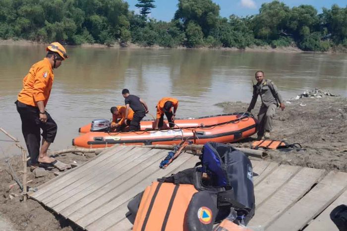 Dua Orang di Bojonegoro Tenggelam di Sungai, Satu Korban Berusia 3 Tahun