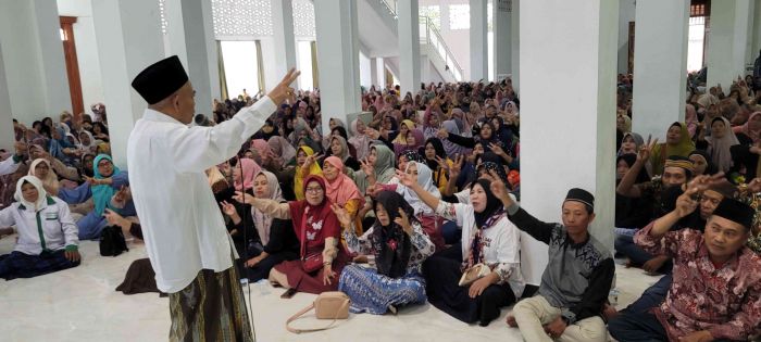 Respons Kasus 92.000 BPJS Warga Dinonaktifkan, Kiai Asep: Datang ke Puskesmas Cukup Bawa KTP Respons Kasus 92.000 BPJS Warga Dinonaktifkan, Kiai Asep: Datang ke Puskesmas Cukup Bawa KTP