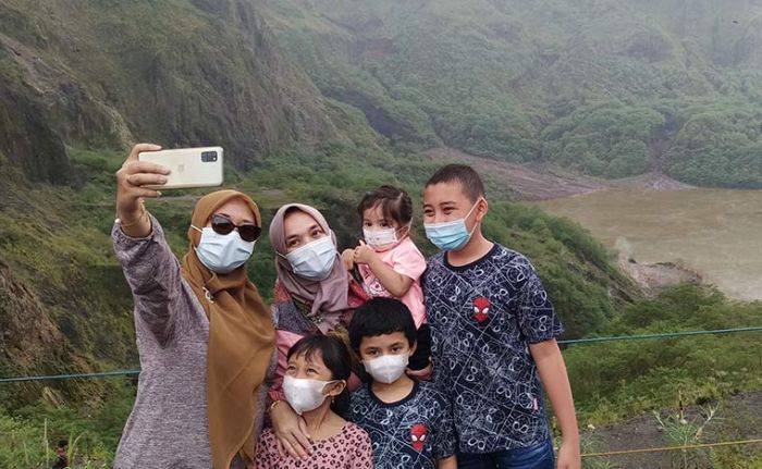 Geliat Wisata Gunung Kelud, Tukang Ojek yang Selama Setahun Nganggur Kini Bisa Tersenyum Kembali Geliat Wisata Gunung Kelud, Tukang Ojek yang Selama Setahun Nganggur Kini Bisa Tersenyum Kembali