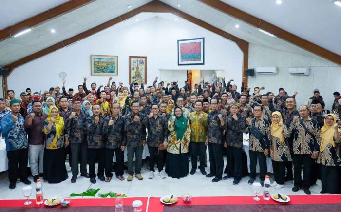Berikut Pesan Wakil Bupati Gresik saat Hadiri Bimtek Kepala dan Perangkat Desa se-Kecamatan Panceng Berikut Pesan Wakil Bupati Gresik saat Hadiri Bimtek Kepala dan Perangkat Desa se-Kecamatan Panceng