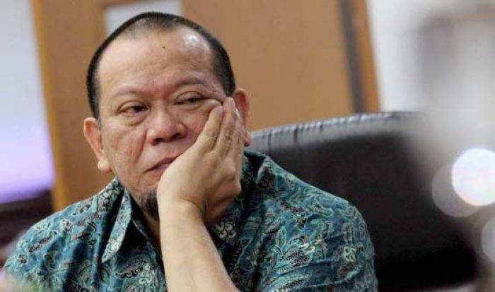 Kejagung Segera Bekukan Rekening La Nyalla, Ratusan Miliar Masuk ke 10 Rekening Lebih Kejagung Segera Bekukan Rekening La Nyalla, Ratusan Miliar Masuk ke 10 Rekening Lebih