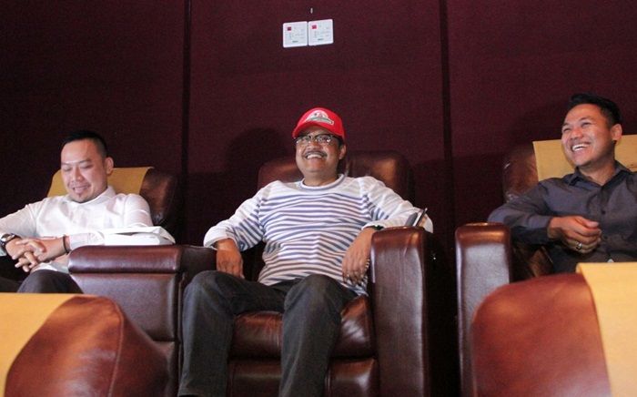 Nobar "Yowis Ben", Gus Ipul: Film Ini Bisa Jadi Ajang Promosi Wisata di Jatim Nobar "Yowis Ben", Gus Ipul: Film Ini Bisa Jadi Ajang Promosi Wisata di Jatim