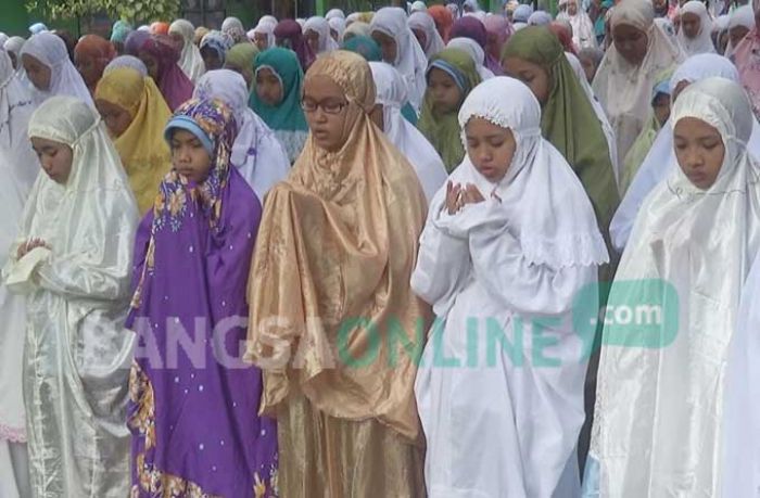 Peduli Masjid Al-Aqsa, Siswa MTsN Tambakberas Jombang Gelar Doa Bersama dan Baca Qunut Nazila Peduli Masjid Al-Aqsa, Siswa MTsN Tambakberas Jombang Gelar Doa Bersama dan Baca Qunut Nazila