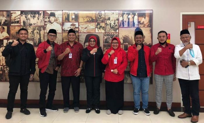 Sudah Dipanggil DPP, Rekom PDIP untuk Pilbup Gresik Segera Diserahkan ke Gus Yani dan Bu Min Sudah Dipanggil DPP, Rekom PDIP untuk Pilbup Gresik Segera Diserahkan ke Gus Yani dan Bu Min
