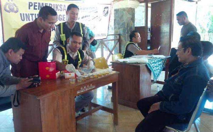 Sopir Bus dan MPU yang Lewat Tuban Jalani Cek Kesehatan untuk Cegah Kecelakaan Sopir Bus dan MPU yang Lewat Tuban Jalani Cek Kesehatan untuk Cegah Kecelakaan