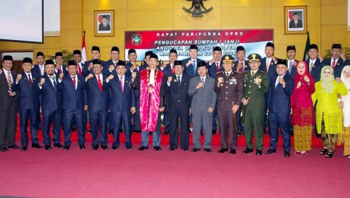 25 DPRD Kota Blitar Resmi Dilantik, Politikus PDIP Jadi Pimpinan Sementara