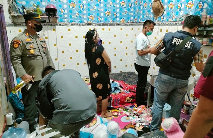 Simpan Miras dalam Kamar Kos, 2 Remaja Putri di Peganden Gresik Diamankan Polisi