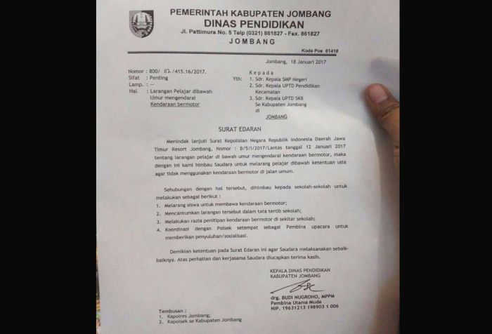 Disdik Jombang Resmi Larang Pelajar SMP Bawa Sepeda Motor ke Sekolah Disdik Jombang Resmi Larang Pelajar SMP Bawa Sepeda Motor ke Sekolah