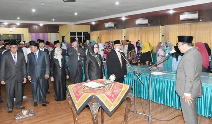 Bupati Situbondo Mutasi 16 Pejabat Eselon II, Ini Daftarnya Bupati Situbondo Mutasi 16 Pejabat Eselon II, Ini Daftarnya