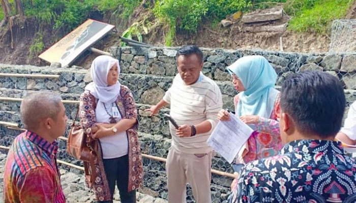 Penyelesaian Jalan Ambles di Km 226 Dengok Perbatasan Pacitan, Dipastikan Molor Penyelesaian Jalan Ambles di Km 226 Dengok Perbatasan Pacitan, Dipastikan Molor