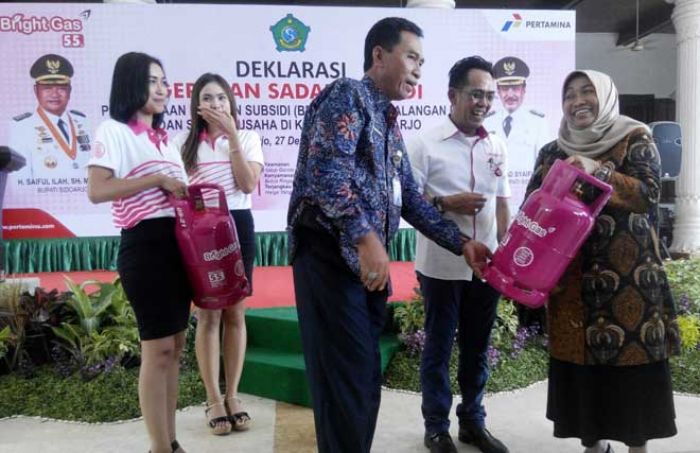 Hemat Subsidi Negara, PNS Pemkab Sidoarjo Diajak Gunakan Bright Gas Hemat Subsidi Negara, PNS Pemkab Sidoarjo Diajak Gunakan Bright Gas