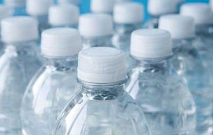 Soal Air Minum Mineral Mengandung Mikro Plastik, Dinkes Pacitan Tunggu Surat Kemenkes Soal Air Minum Mineral Mengandung Mikro Plastik, Dinkes Pacitan Tunggu Surat Kemenkes