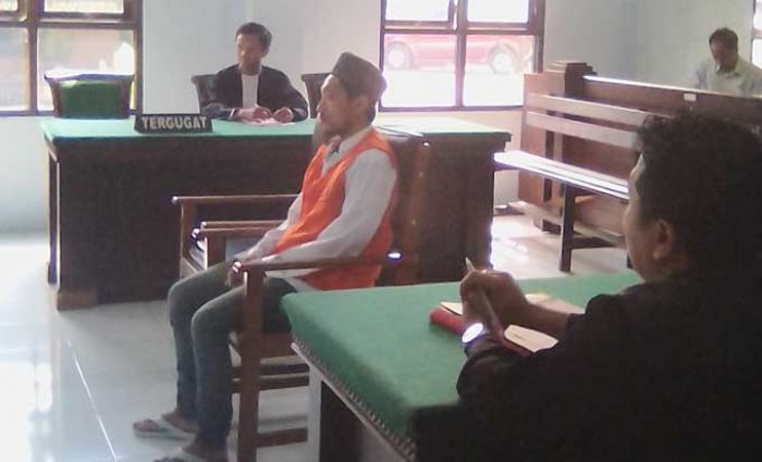 Hakim PN Mojokerto Vonis Perantara Sabu Lebih Ringan 3 Tahun dan Denda 1 Miliar Hakim PN Mojokerto Vonis Perantara Sabu Lebih Ringan 3 Tahun dan Denda 1 Miliar