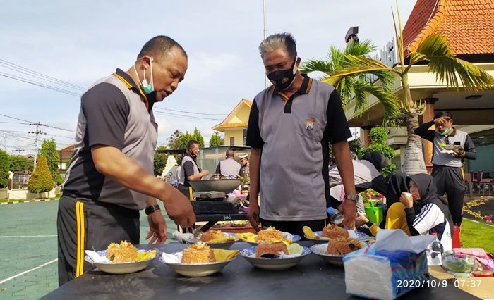 Polresta Banyuwangi Gelar Lomba Masak Nasi Goreng Antar Perwira