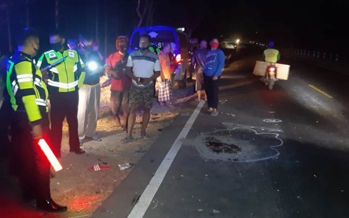 Dua Motor Adu Banteng di Ngawi, Dua Pengendara Tewas di Lokasi Dua Motor Adu Banteng di Ngawi, Dua Pengendara Tewas di Lokasi