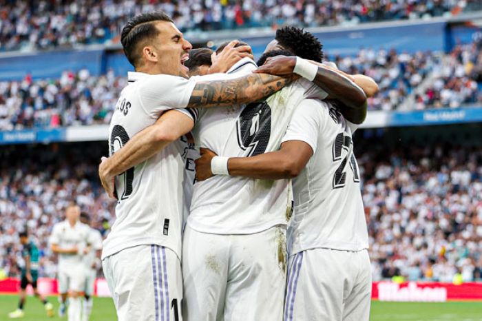 Hasil Real Madrid vs Almeria: Benzema Hattrick, Los Blancos Jaga Asa Juara Hasil Real Madrid vs Almeria: Benzema Hattrick, Los Blancos Jaga Asa Juara