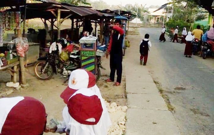 Luput dari Bantuan, Pedagang Keliling Bikin Surat Terbuka ke Pemkab Pamekasan, Begini Isinya