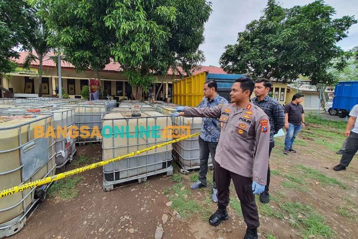 Polres Probolinggo Tangkap Penimbun Solar 31 Ton