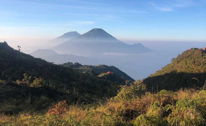 Benarkah Mendaki di Musim Kemarau Terasa Lebih Dingin? Benarkah Mendaki di Musim Kemarau Terasa Lebih Dingin?