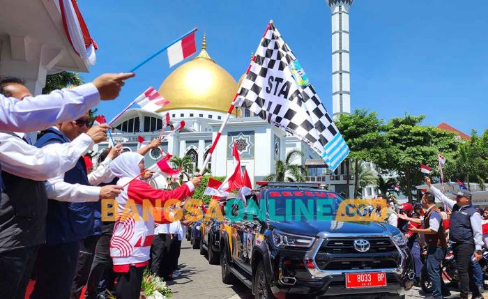 Jelang HUT RI, Gubernur Khofifah Salurkan Tali Asih untuk Keluarga Pahlawan dan Perintis Kemerdekaan Jelang HUT RI, Gubernur Khofifah Salurkan Tali Asih untuk Keluarga Pahlawan dan Perintis Kemerdekaan