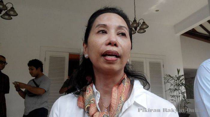 Dituduh PDIP Pengkhianat, Menteri Rini: Silakan Saya Dipecat Dituduh PDIP Pengkhianat, Menteri Rini: Silakan Saya Dipecat