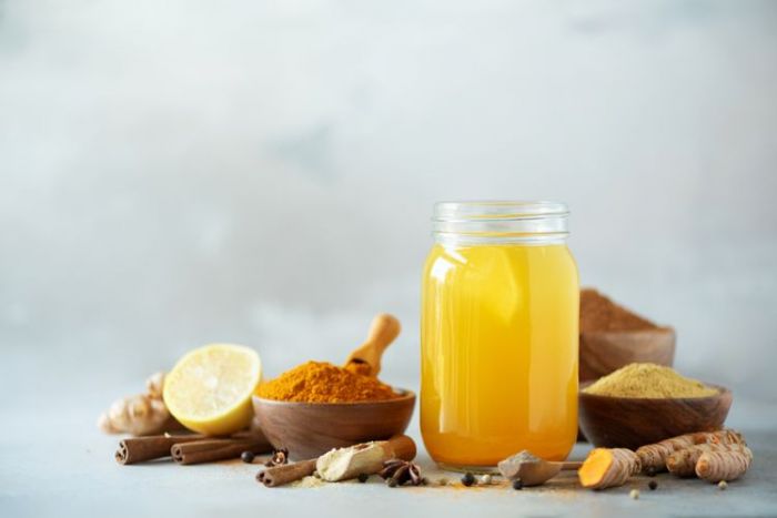5 Khasiat Campuran Kunyit dan Madu untuk Obat Alami Tubuh 5 Khasiat Campuran Kunyit dan Madu untuk Obat Alami Tubuh
