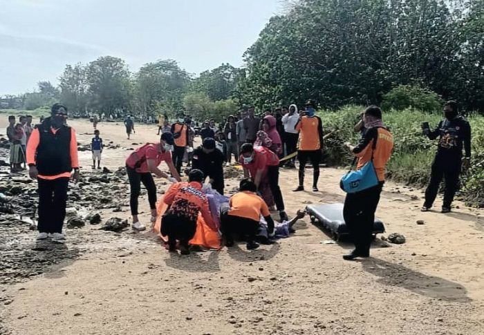 Nelayan asal Bangkalan yang Hilang 3 Hari Ditemukan Tak Bernyawa di Pesisir Sampang