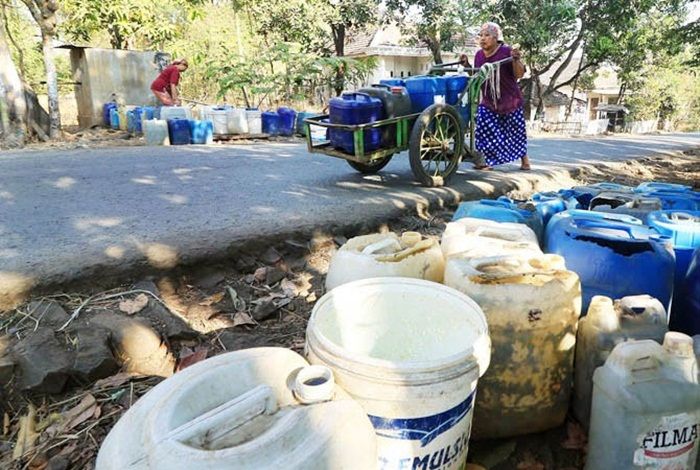 Atasi Kekeringan, Pemkab Pasuruan Dapat Gelontoran Dana Rp 40 M untuk Pipanisasi 2018 Atasi Kekeringan, Pemkab Pasuruan Dapat Gelontoran Dana Rp 40 M untuk Pipanisasi 2018