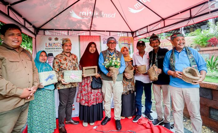 Bupati Baddrut Tamam Dorong Pertumbuhan Ekonomi Pamekasan dari Desa Bupati Baddrut Tamam Dorong Pertumbuhan Ekonomi Pamekasan dari Desa