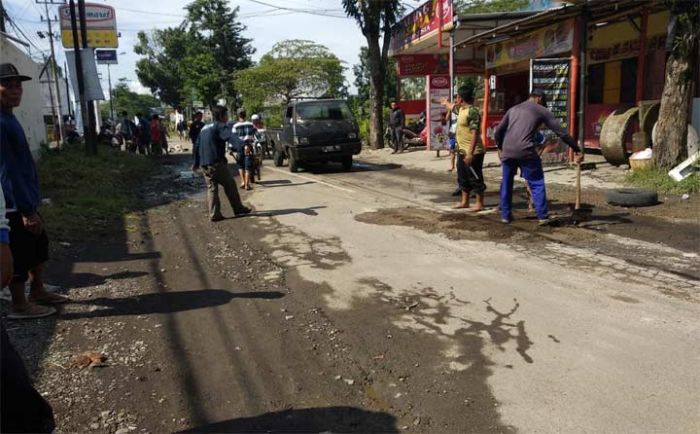 Komisi C DPRD Jember Sayangkan Tidak Ada Data Jalan Berlubang Komisi C DPRD Jember Sayangkan Tidak Ada Data Jalan Berlubang