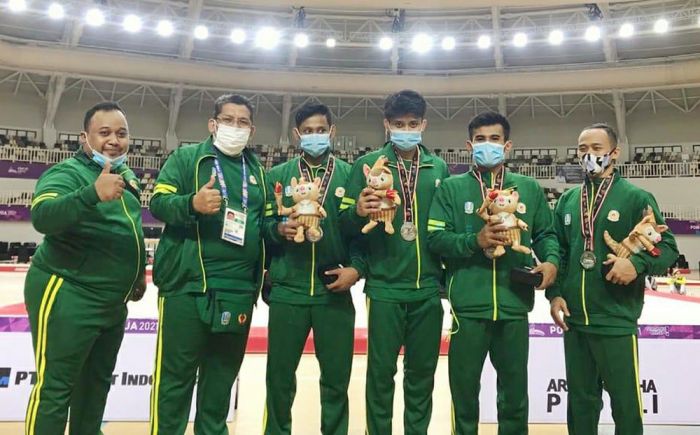 Mas Abu Beri Ucapan Selamat Kepada Tiga Atlet Kota Kediri Peraih Medali di PON XX Papua Mas Abu Beri Ucapan Selamat Kepada Tiga Atlet Kota Kediri Peraih Medali di PON XX Papua