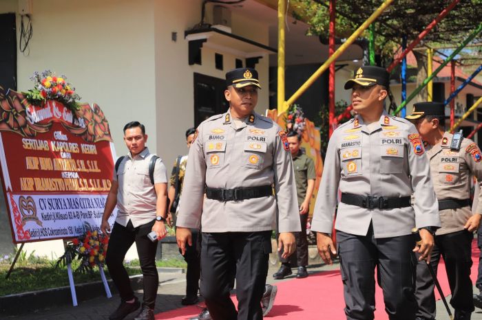 Dari Kepolisian Kediri Kota, AKBP Bramastyo Priaji Resmi Jabat Kapolres Kediri Dari Kepolisian Kediri Kota, AKBP Bramastyo Priaji Resmi Jabat Kapolres Kediri