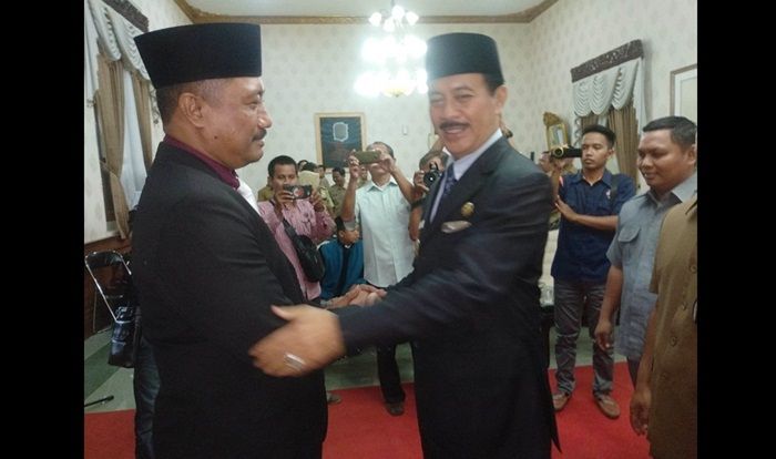 Pj Bupati Pamekasan Lantik Mohammad Alwi Menjadi Pj Sekdakab Pj Bupati Pamekasan Lantik Mohammad Alwi Menjadi Pj Sekdakab