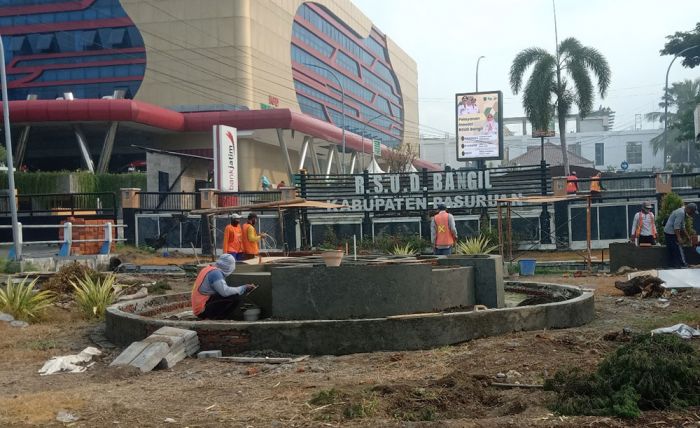 Bikin Suasana Lebih Sejuk dan Rindang, RSUD Bangil Percantik Taman Bikin Suasana Lebih Sejuk dan Rindang, RSUD Bangil Percantik Taman
