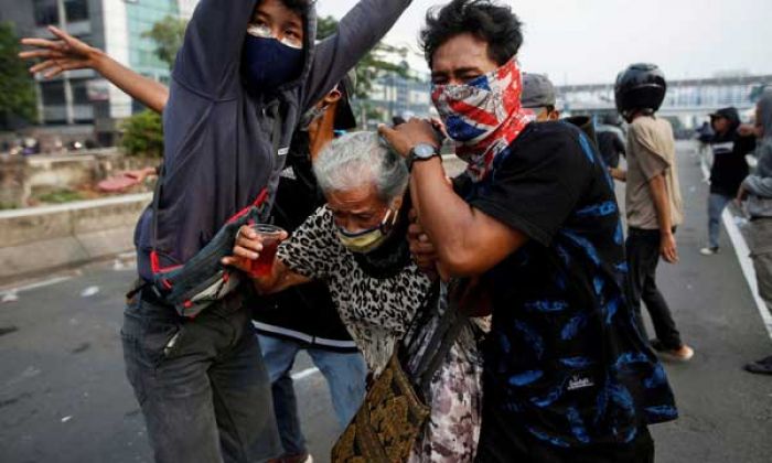 Foto Demo di Jakarta Jadi Foto Terbaik Harian versi Guardian Foto Demo di Jakarta Jadi Foto Terbaik Harian versi Guardian