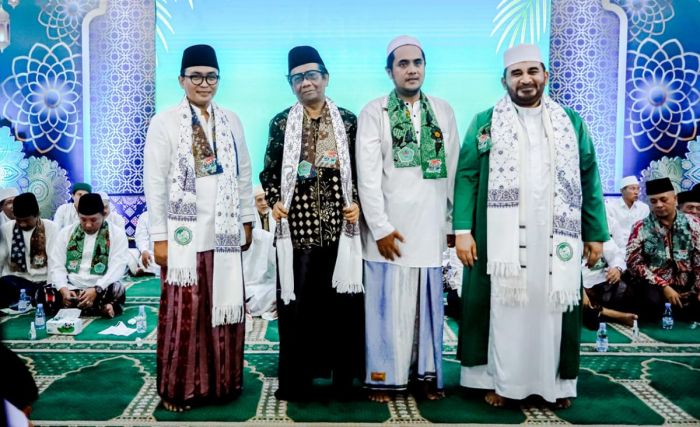 Menkopolhukam Mahfud MD Hadiri Haul Pangeran Ronggosukowati di Pamekasan