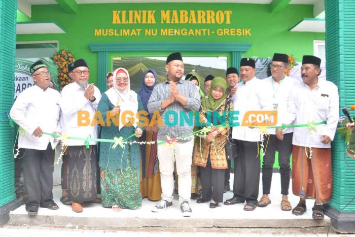 Bupati Gresik Resmikan Klinik Mabarrot Muslimat NU Menganti Bupati Gresik Resmikan Klinik Mabarrot Muslimat NU Menganti