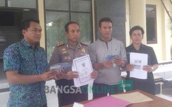 Kades Soso yang Ditangkap karena Pungut Biaya SPPT Hanya Dikenakan Wajib Lapor Kades Soso yang Ditangkap karena Pungut Biaya SPPT Hanya Dikenakan Wajib Lapor
