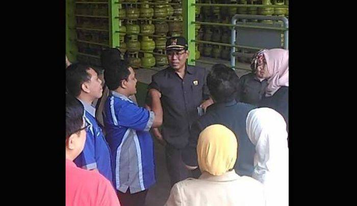 Komisi B Pantau Distribusi LPG, Komisi A Kritisi Anggaran Perjalanan Dinas Komisi B Pantau Distribusi LPG, Komisi A Kritisi Anggaran Perjalanan Dinas