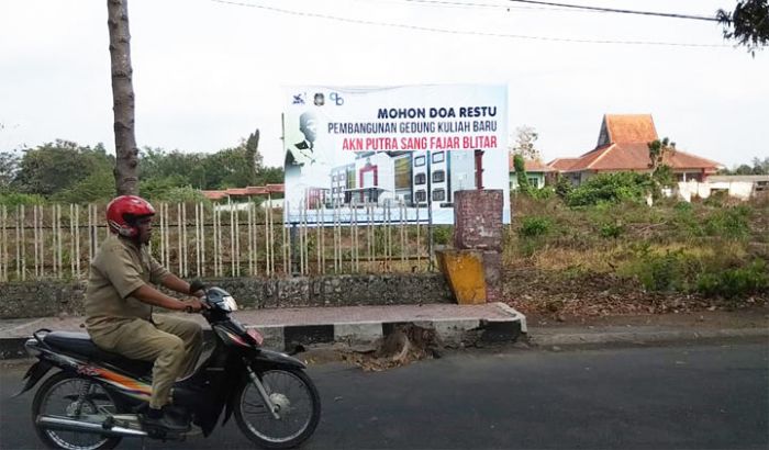 Diserahkan ke Dikti, Lahan Kosong Bekas RSUD Kota Blitar Segera Diubah Jadi Universitas Diserahkan ke Dikti, Lahan Kosong Bekas RSUD Kota Blitar Segera Diubah Jadi Universitas