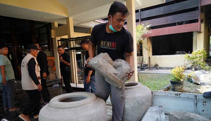 Museum Dijarah saat Aksi Anarkis, Bupati Kediri Minta Peninggalan Budaya Dikembalikan Museum Dijarah saat Aksi Anarkis, Bupati Kediri Minta Peninggalan Budaya Dikembalikan