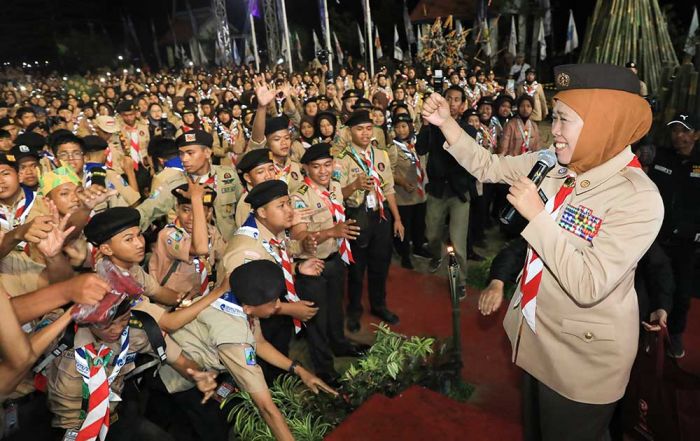 Peringatan Hari Kepanduan Sedunia, Gubernur Khofifah Ajak Pramuka Lebih Produktif dan Kontributif Peringatan Hari Kepanduan Sedunia, Gubernur Khofifah Ajak Pramuka Lebih Produktif dan Kontributif