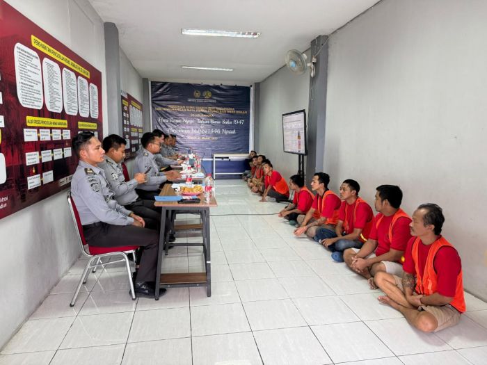 Tegakkan Tatib dan Disiplin Bagi 11 WBP, Lapas Pemuda Madiun Gelar TPP Tegakkan Tatib dan Disiplin Bagi 11 WBP, Lapas Pemuda Madiun Gelar TPP