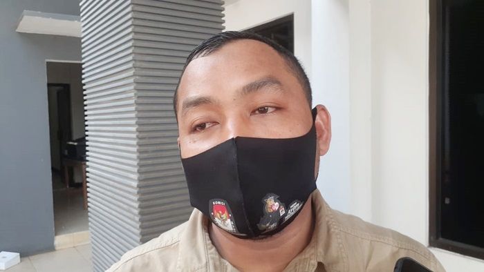 Persiapkan APD dan Matangkan Prokes, KPU Tuban: Masyarakat Tak Perlu Ragu Datangi TPS Persiapkan APD dan Matangkan Prokes, KPU Tuban: Masyarakat Tak Perlu Ragu Datangi TPS