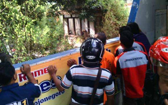 Penemuan Mayat Mr. X Gegerkan Warga Klangon Bojonegoro Penemuan Mayat Mr. X Gegerkan Warga Klangon Bojonegoro