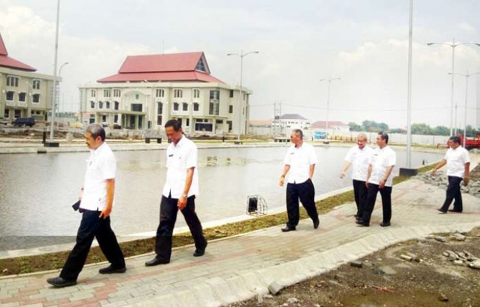Komplek Perkantoran Raci Belum Bisa Ditempati, Pembangunan Belum Rampung Komplek Perkantoran Raci Belum Bisa Ditempati, Pembangunan Belum Rampung